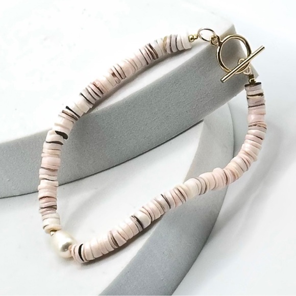 Natural Heishi Shell Bracelet, 14k Gold Filled Toggle Clasp & Freshwater Pearl - Picture 1 of 7